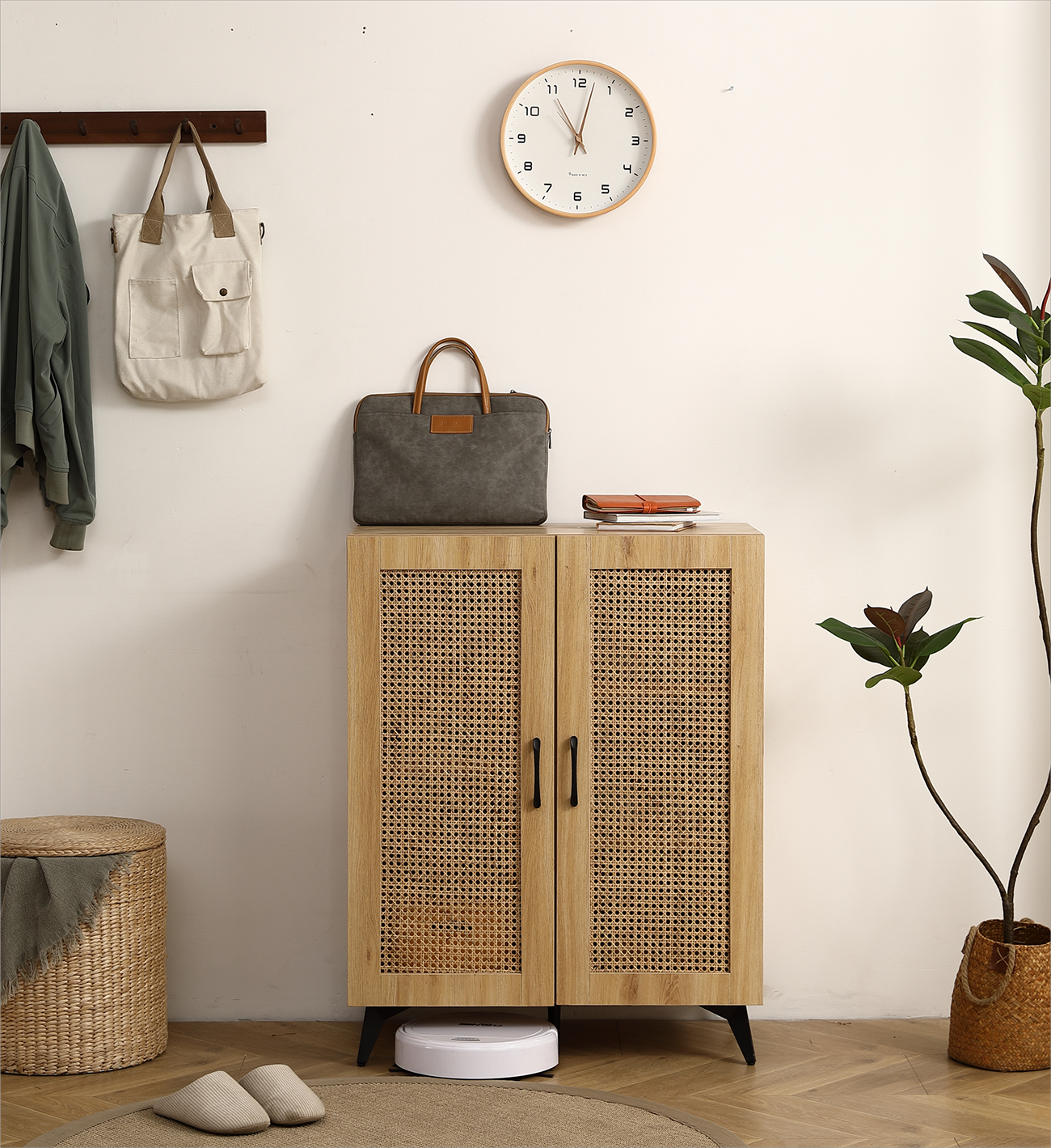 Natural Rattan Storage Cabinet Double-Door Shoe Cabinet with Large Storage Space