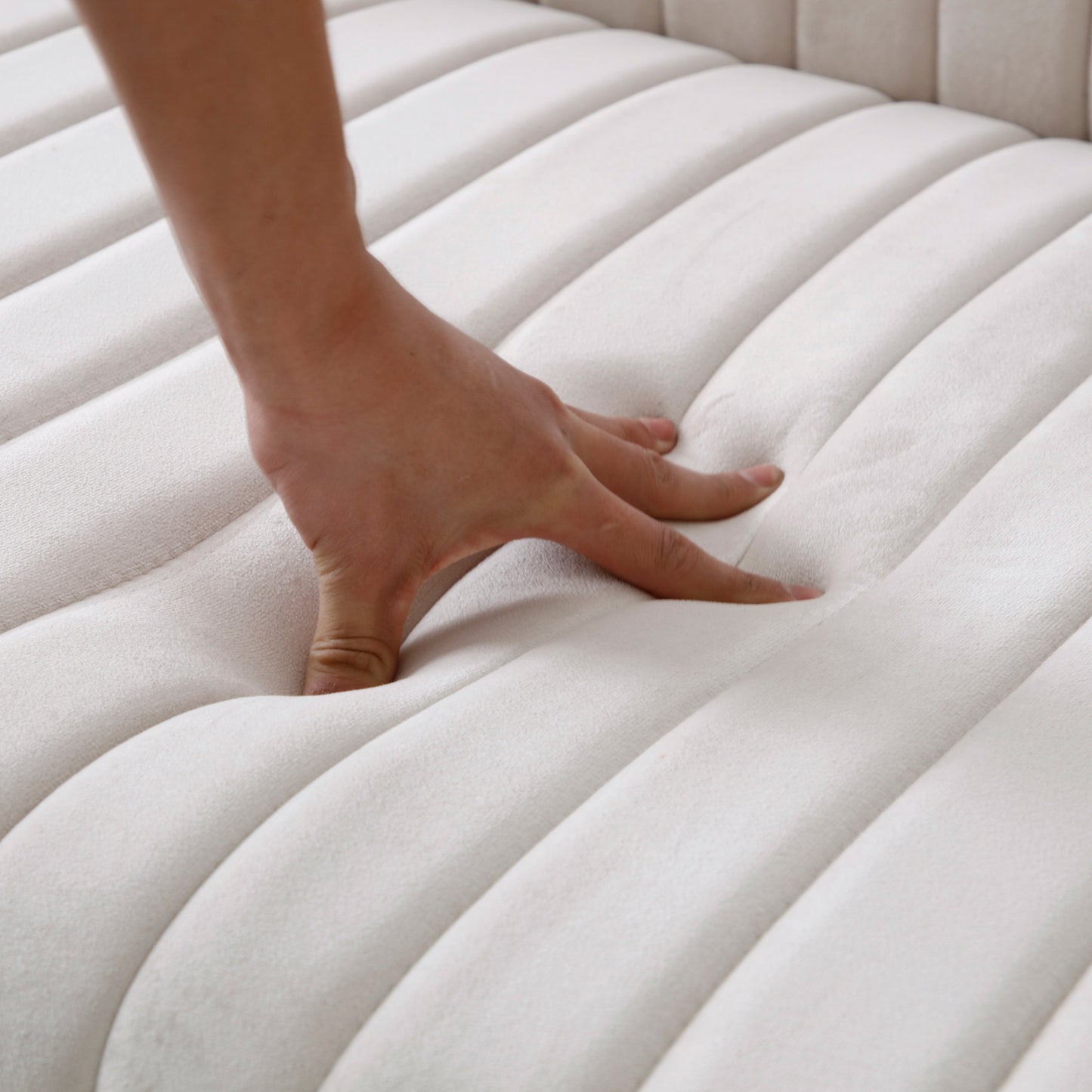 Modern Upholstered L-shape Corner Couch for Living Room with 4 pillows