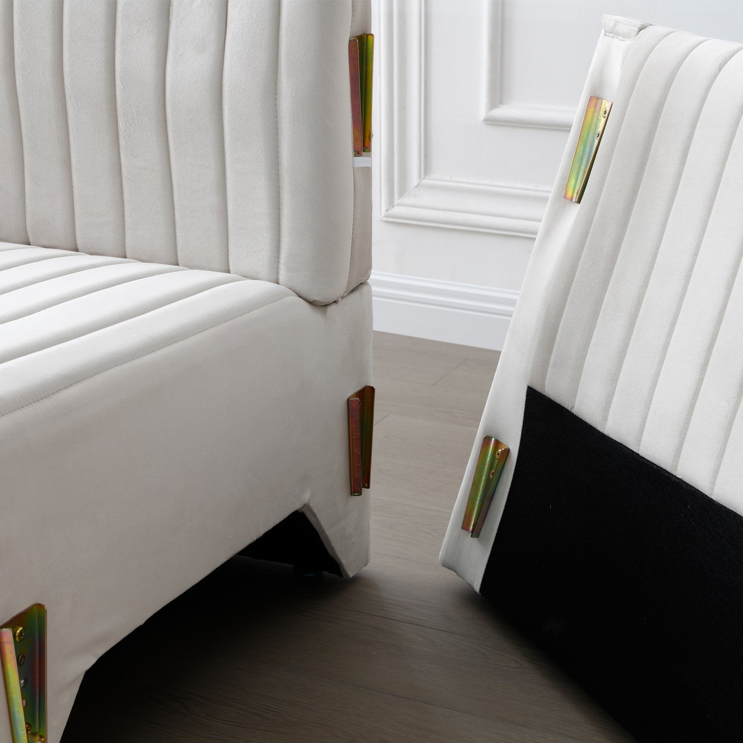 Modern Upholstered L-shape Corner Couch for Living Room with 4 pillows