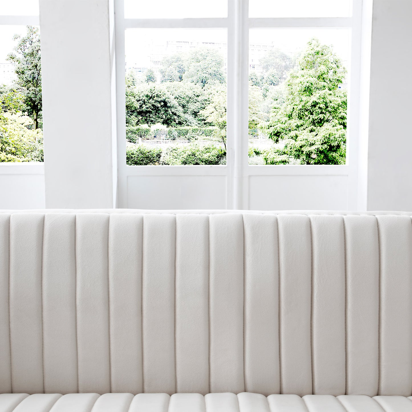 Modern Upholstered L-shape Corner Couch for Living Room with 4 pillows