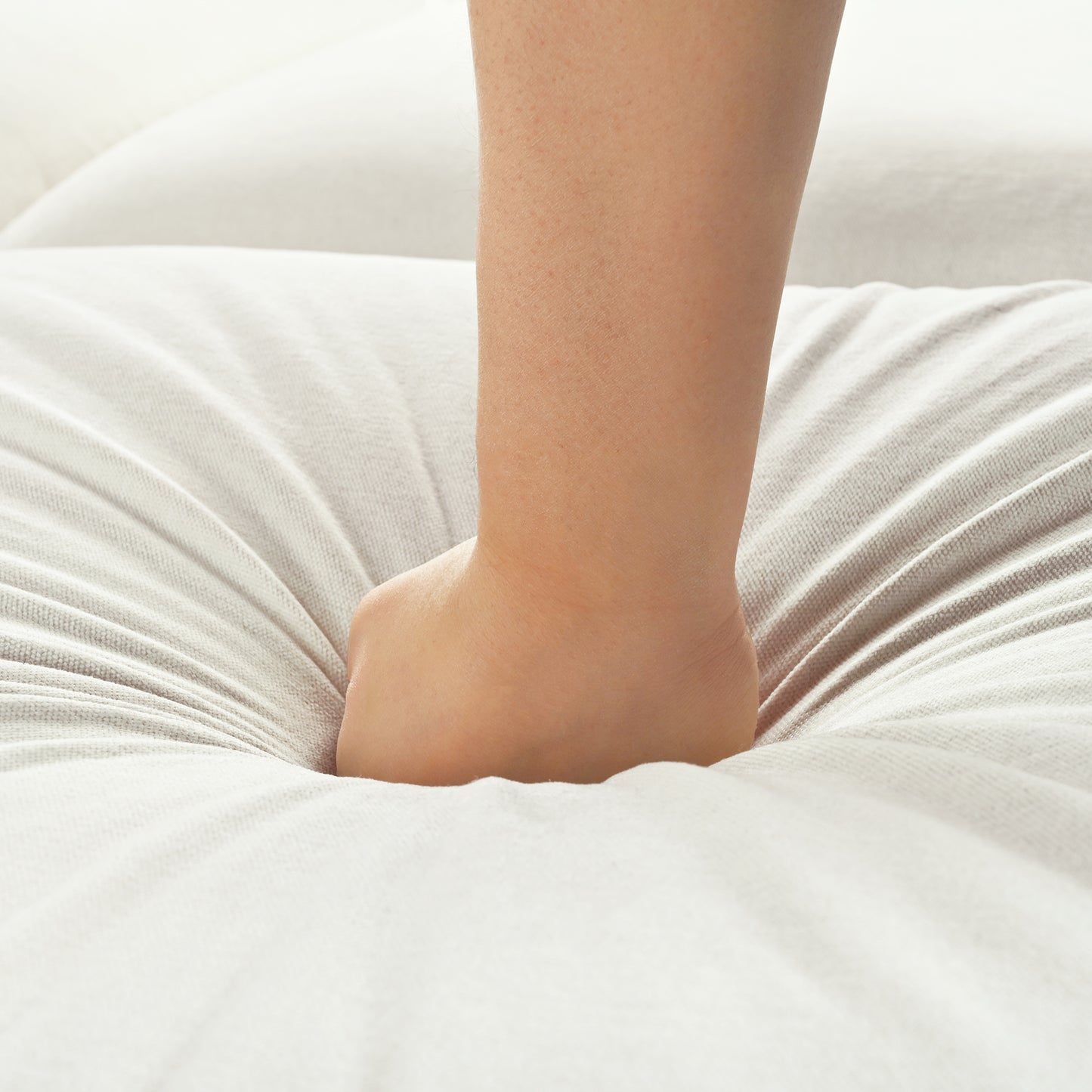 132"U - shaped Freely Transformable Modular Corner Sofa with 2 Ottomans: Ideal for Living Rooms