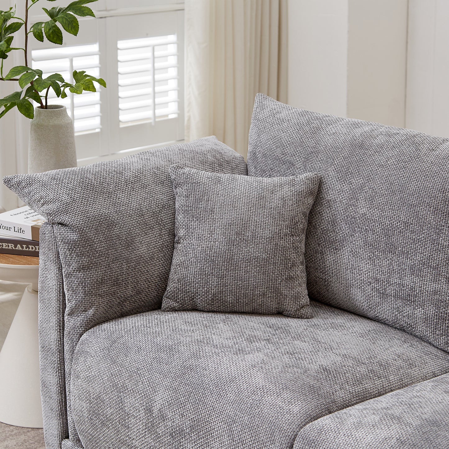 3-seater sofa with unique design and soft arm pillows Contemporary style linen sofa with 3 comfortable cushions with 2 pillows