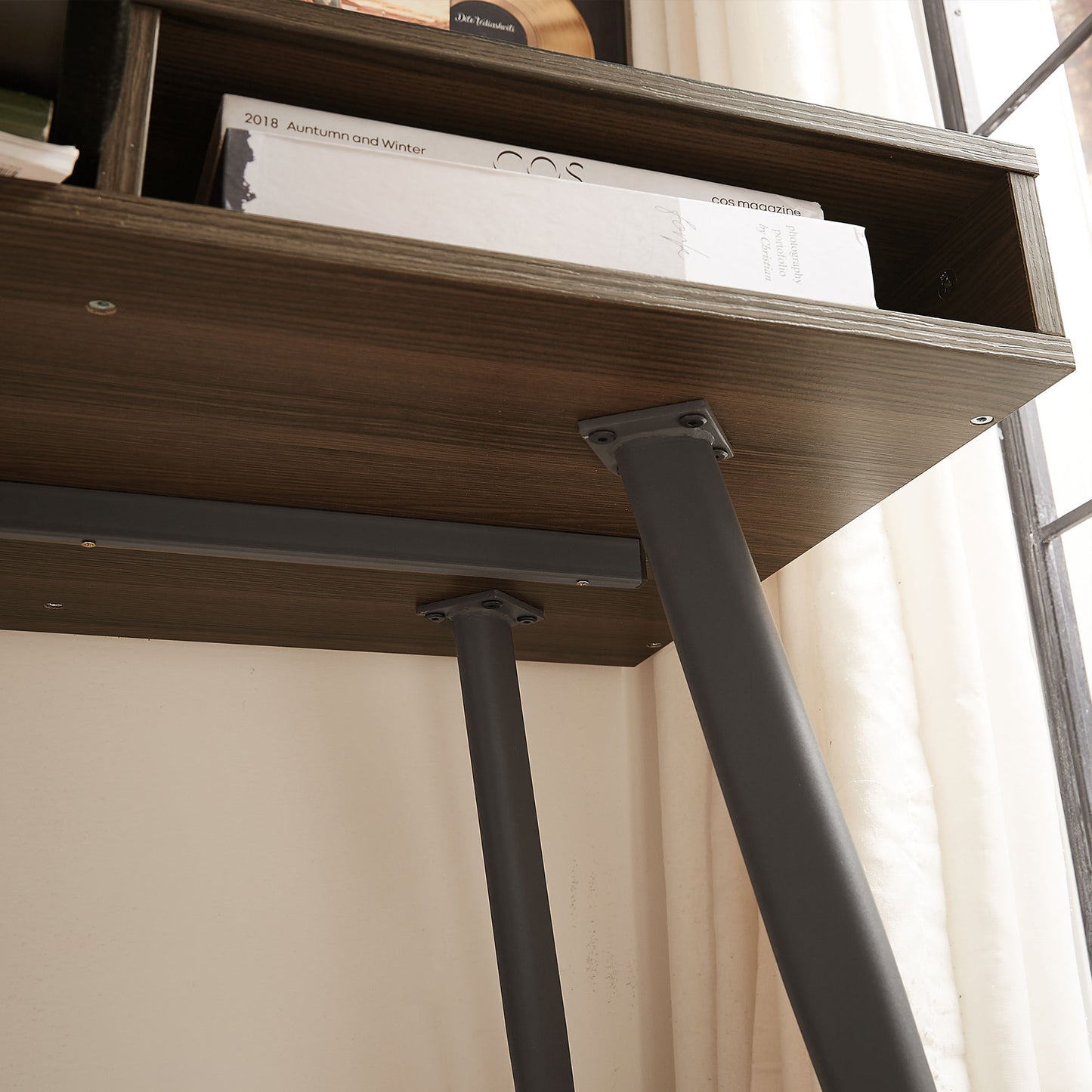 Mid - Century Modern Desk: USB Ports, Power Outlet, Drawers for Home Office