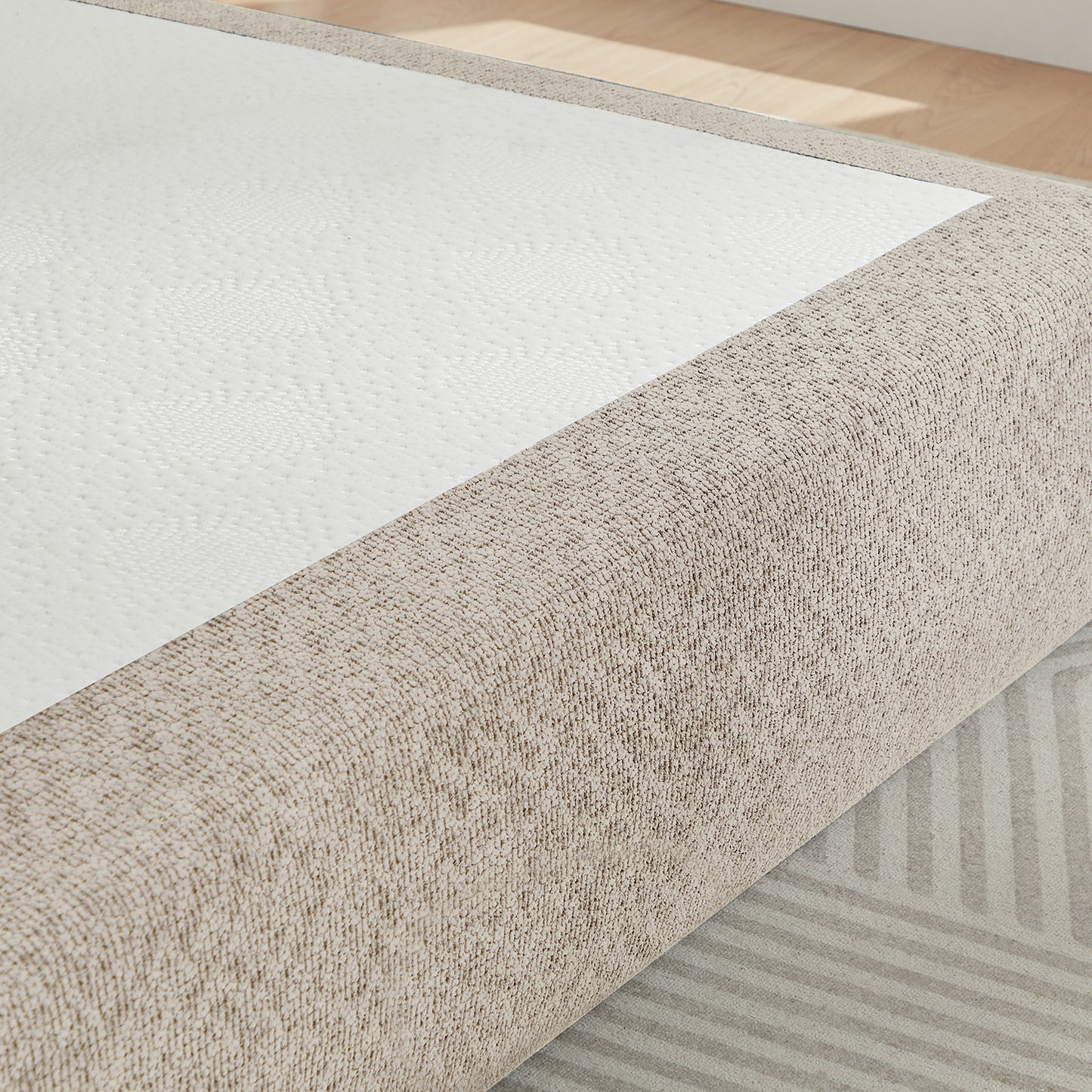Compressible Chenille bed for Apartment