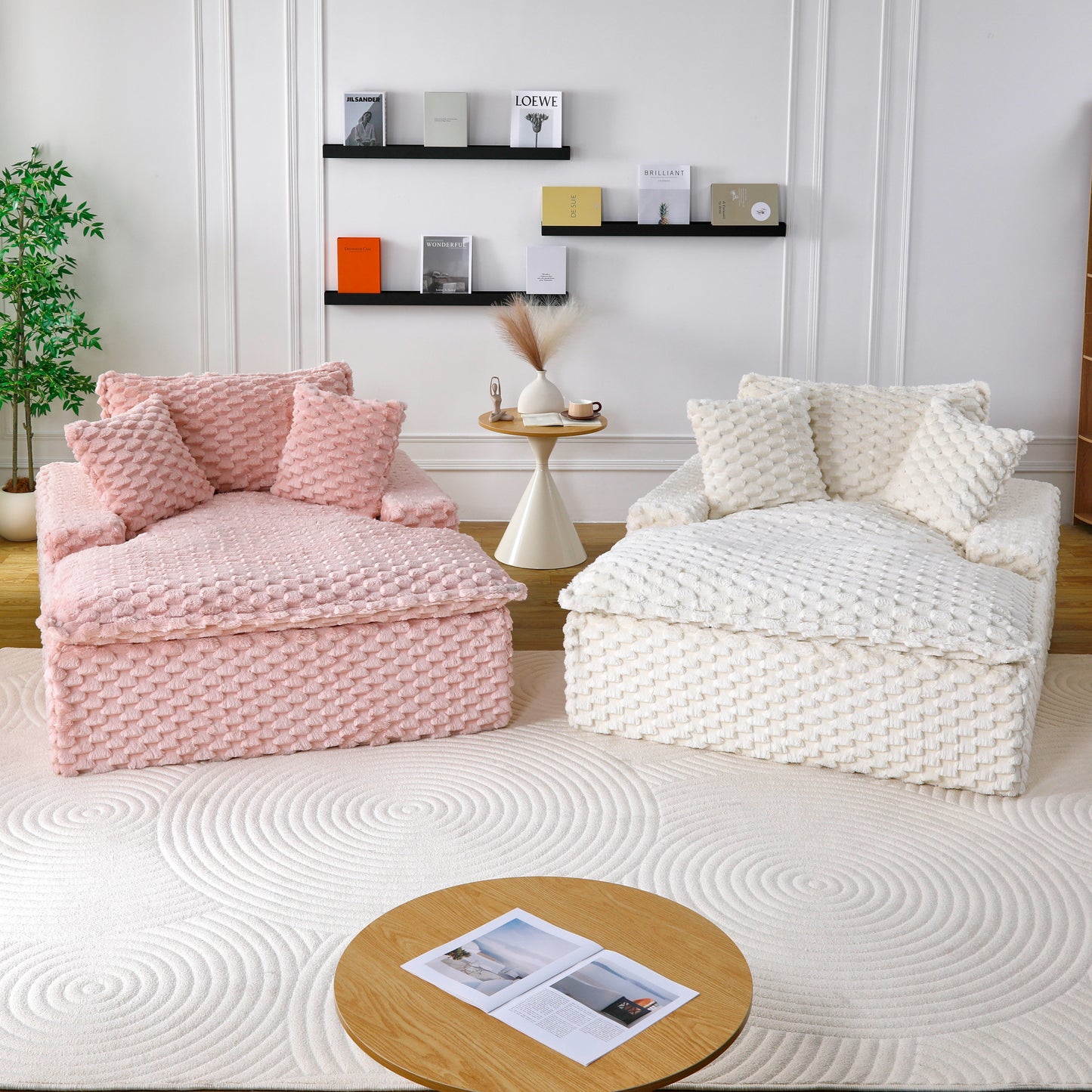 Comfort - bearing Sofa: Two Pillows and One Backrest