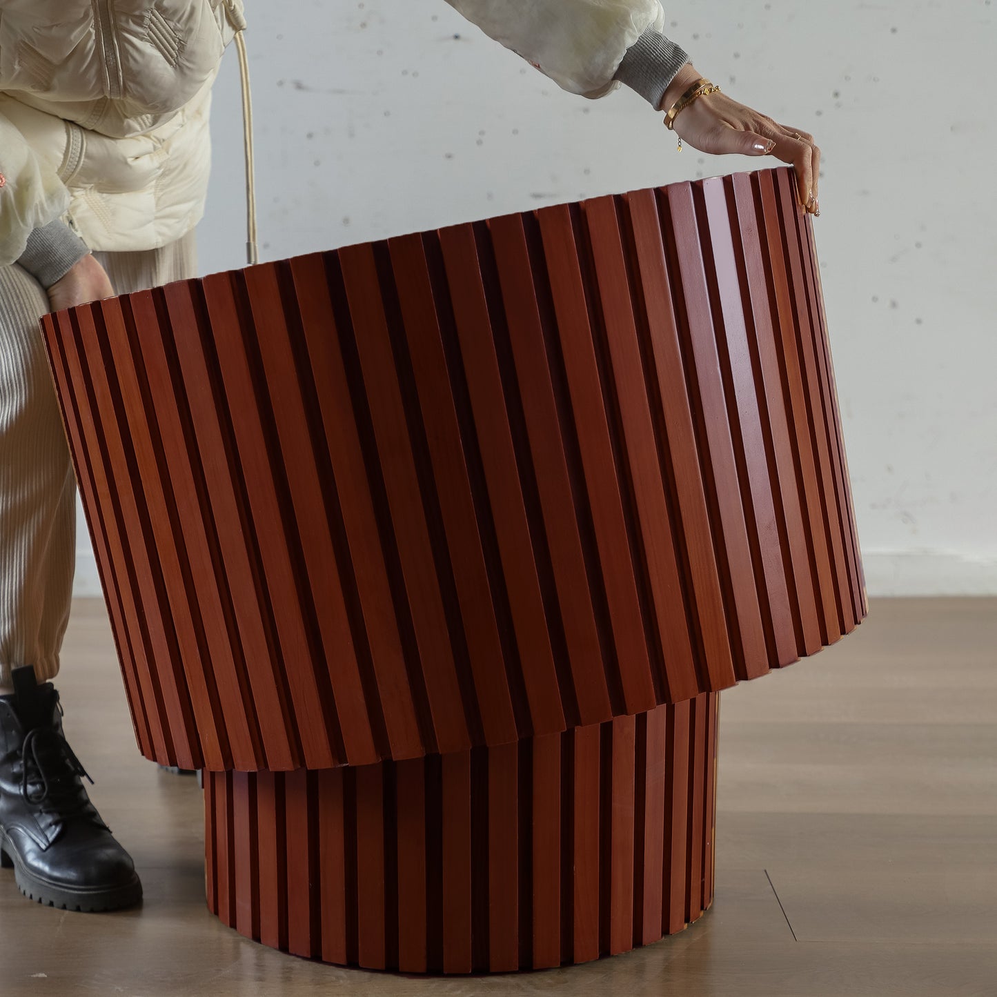 Round Wood Coffee Table for Living Room for Small Space Apartment and No Need Assembly