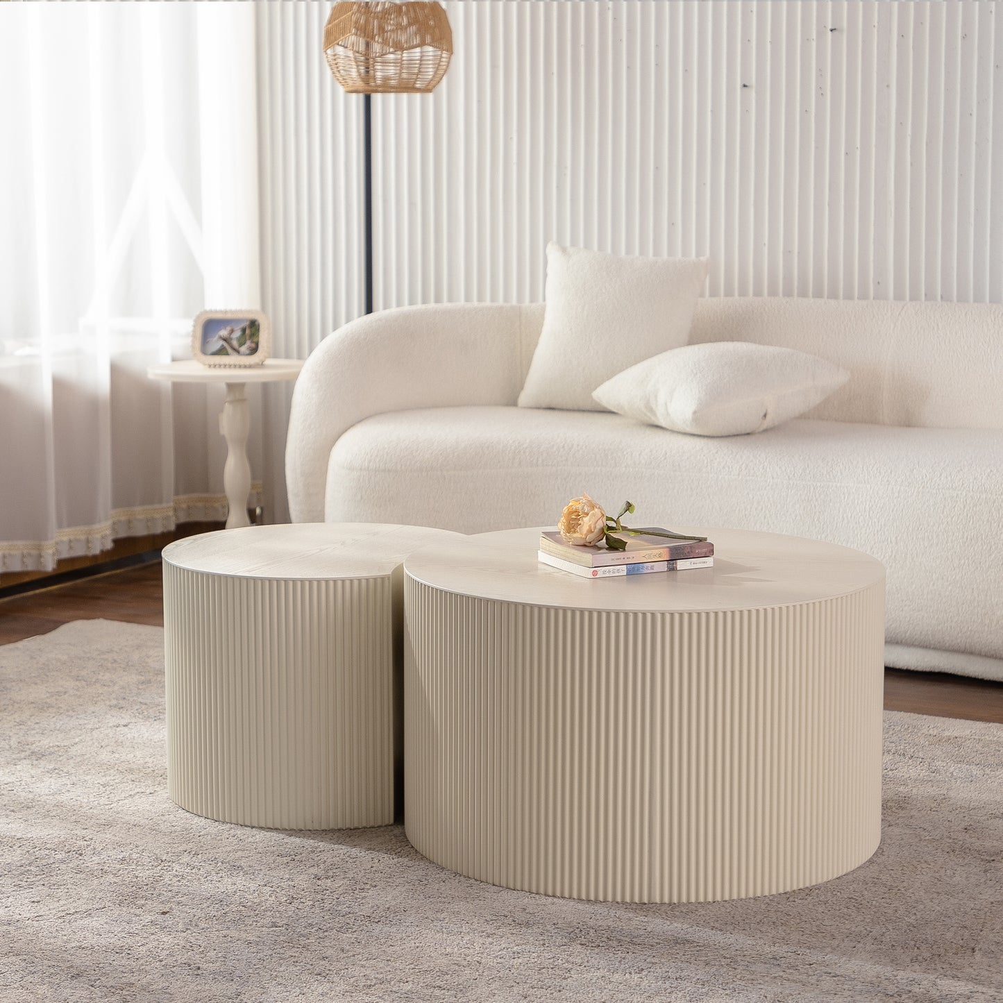 Living Room's Olive - Shaped Round Coffee Table: Handcrafted, Sturdy Wooden Pedestal
